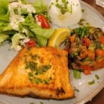 Pavé de saumon, riz basmati et légumes du moment